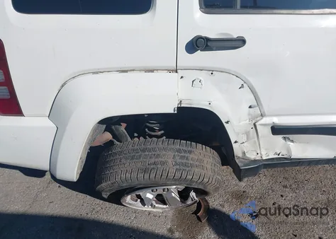 2010 Jeep Liberty Sport из США, поврежденный, VIN 1J4PN2GK0AW172797